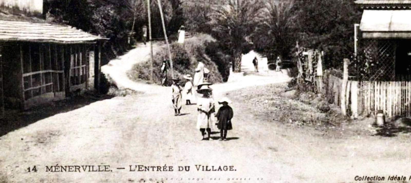 825- Menerville - Entree du village2.jpg